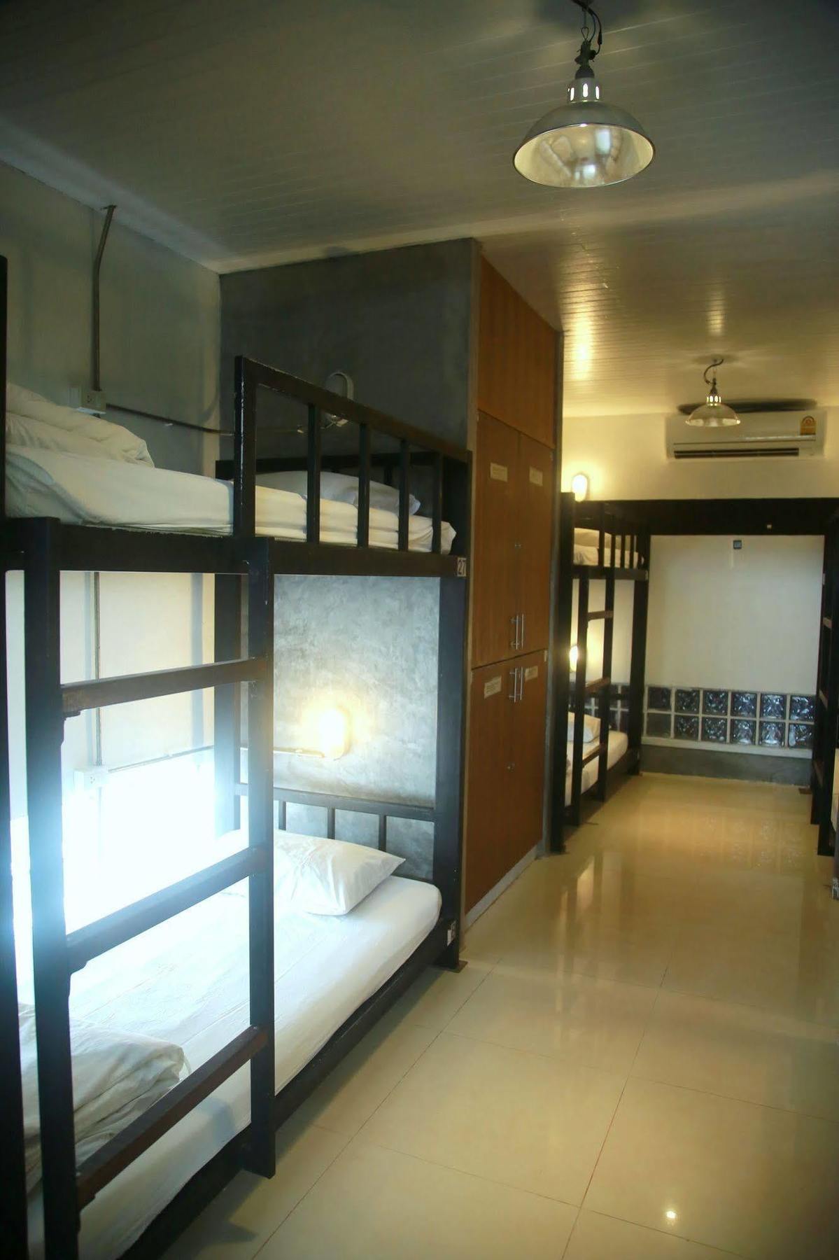 Oyo 585 Freedom Hostel @ Phi Phi Ngoại thất bức ảnh
