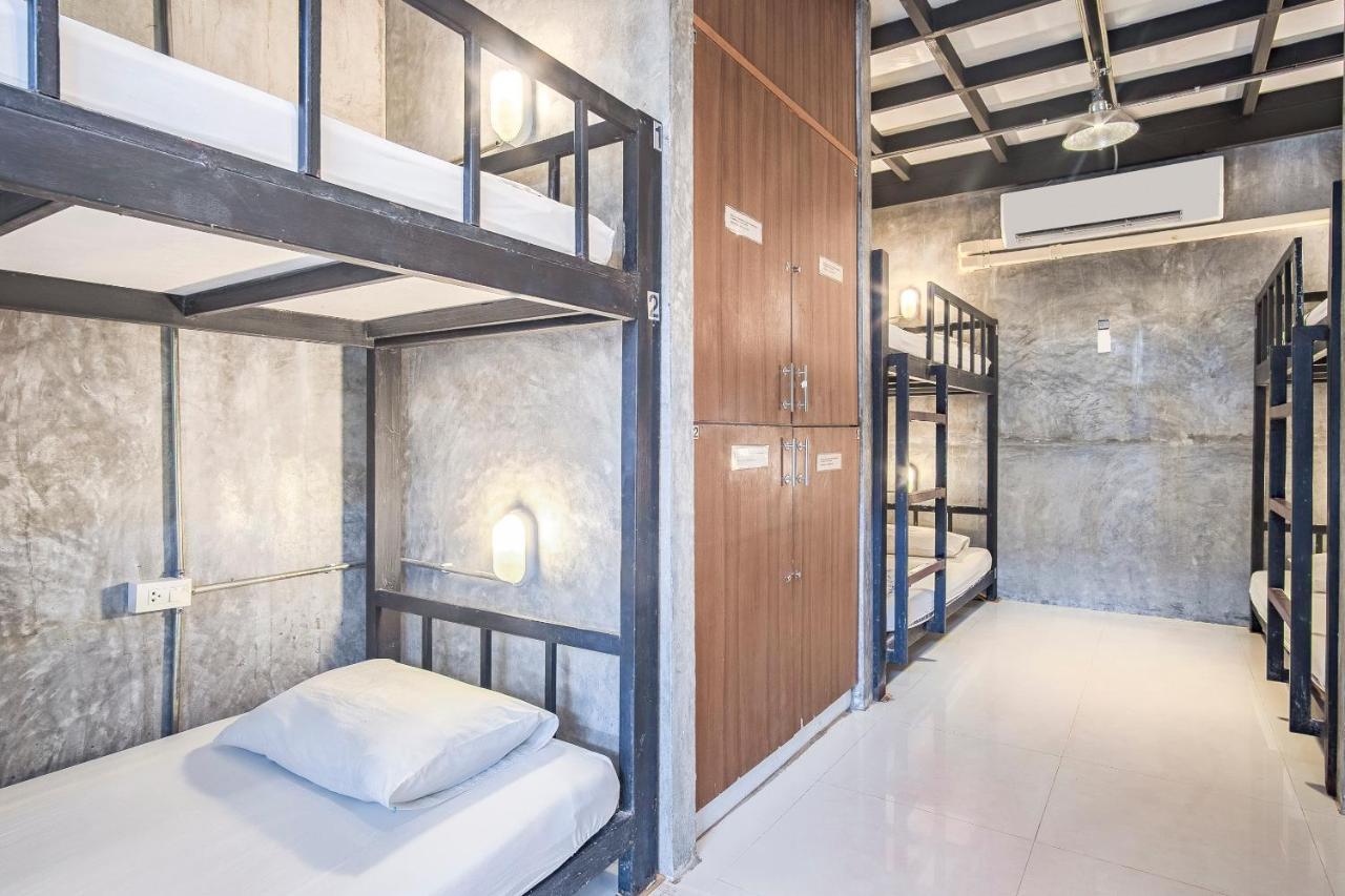 Oyo 585 Freedom Hostel @ Phi Phi Ngoại thất bức ảnh