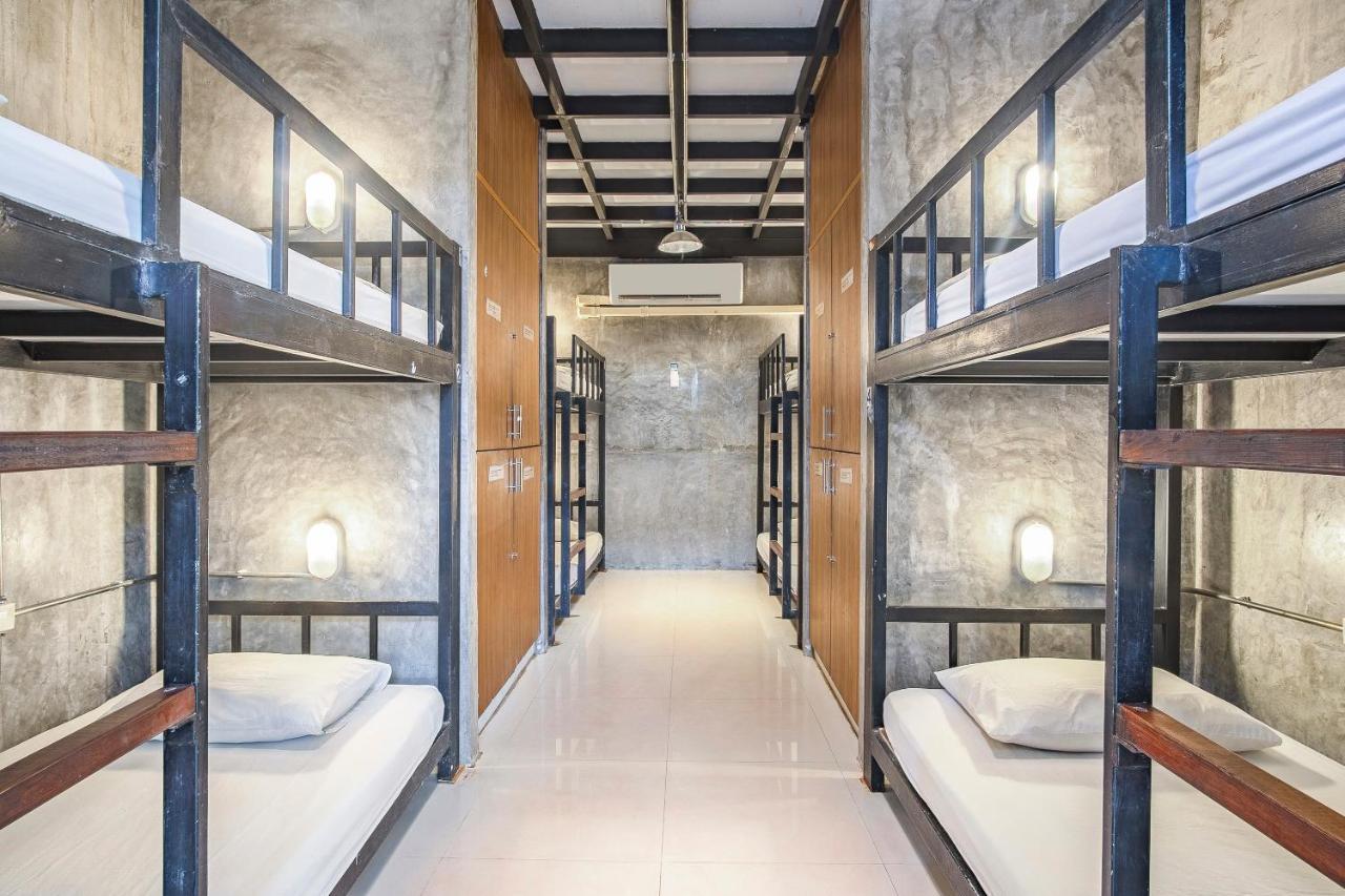 Oyo 585 Freedom Hostel @ Phi Phi Ngoại thất bức ảnh