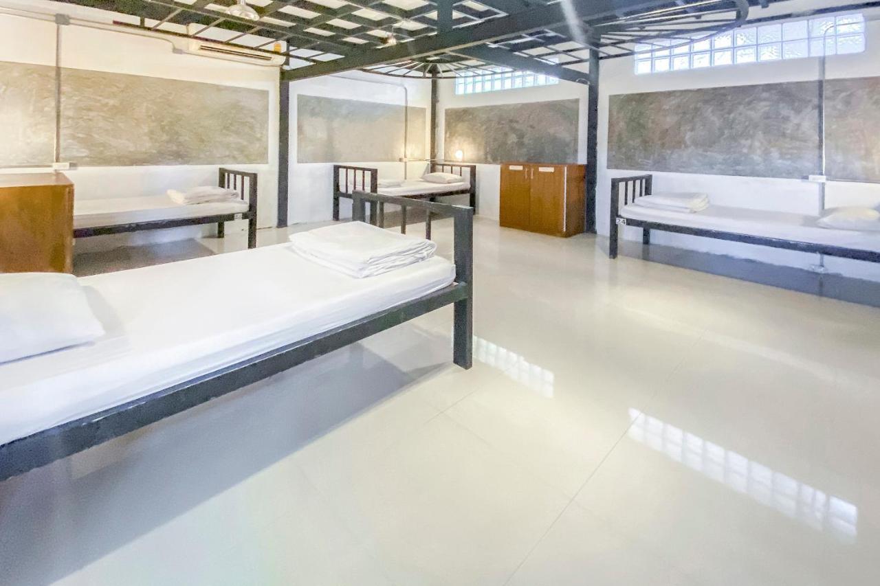 Oyo 585 Freedom Hostel @ Phi Phi Ngoại thất bức ảnh