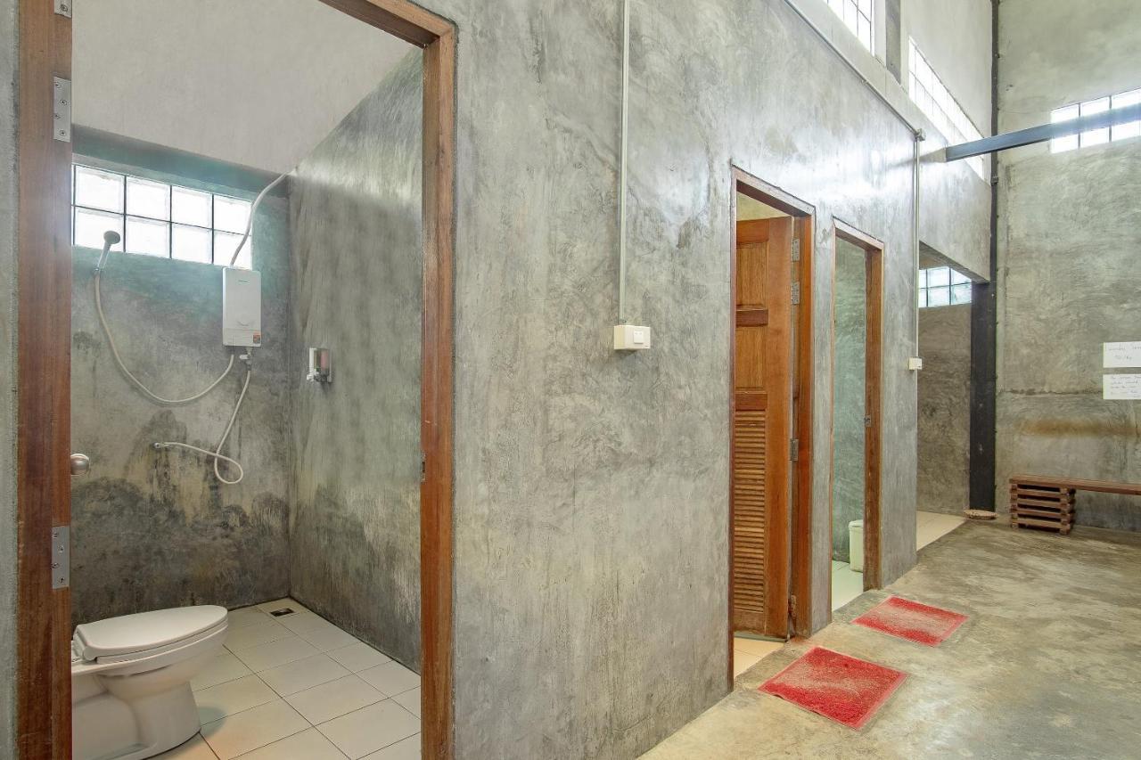Oyo 585 Freedom Hostel @ Phi Phi Ngoại thất bức ảnh