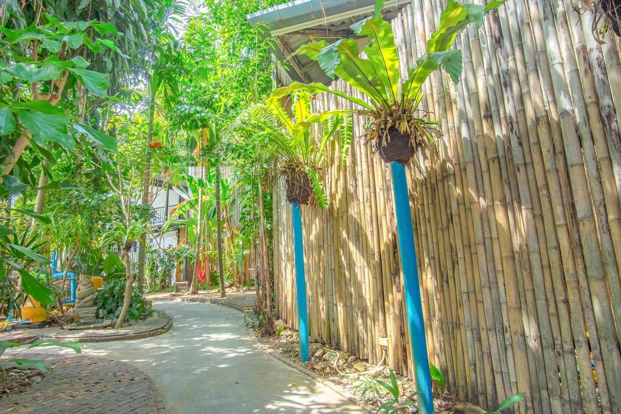 Oyo 585 Freedom Hostel @ Phi Phi Ngoại thất bức ảnh
