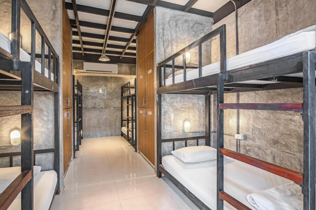 Oyo 585 Freedom Hostel @ Phi Phi Ngoại thất bức ảnh